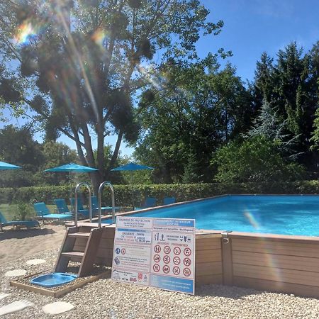 Camping Le Vallage Attigny Екстериор снимка