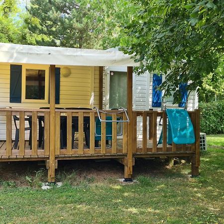Camping Le Vallage Attigny Екстериор снимка
