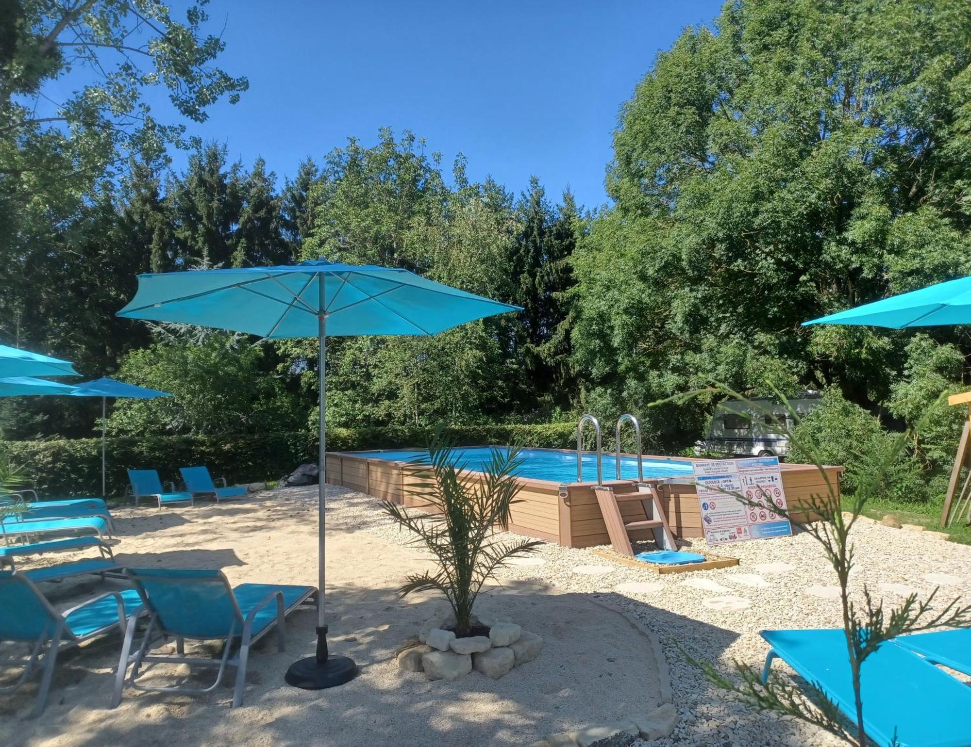 Camping Le Vallage Attigny Екстериор снимка